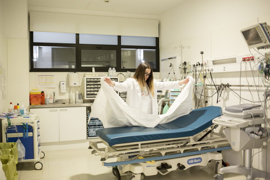 Médicos y Consejería llegan a un acuerdo que aumenta el pago de las guardias y promete crear 20 plazas de urgencias