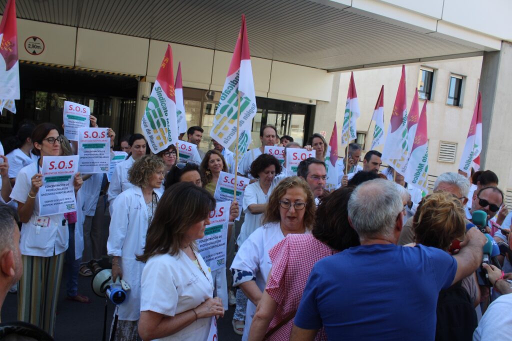 El Sindicato Médico de la Región de Murcia denuncia la «imposición» de unos servicios mínimos «abusivos»