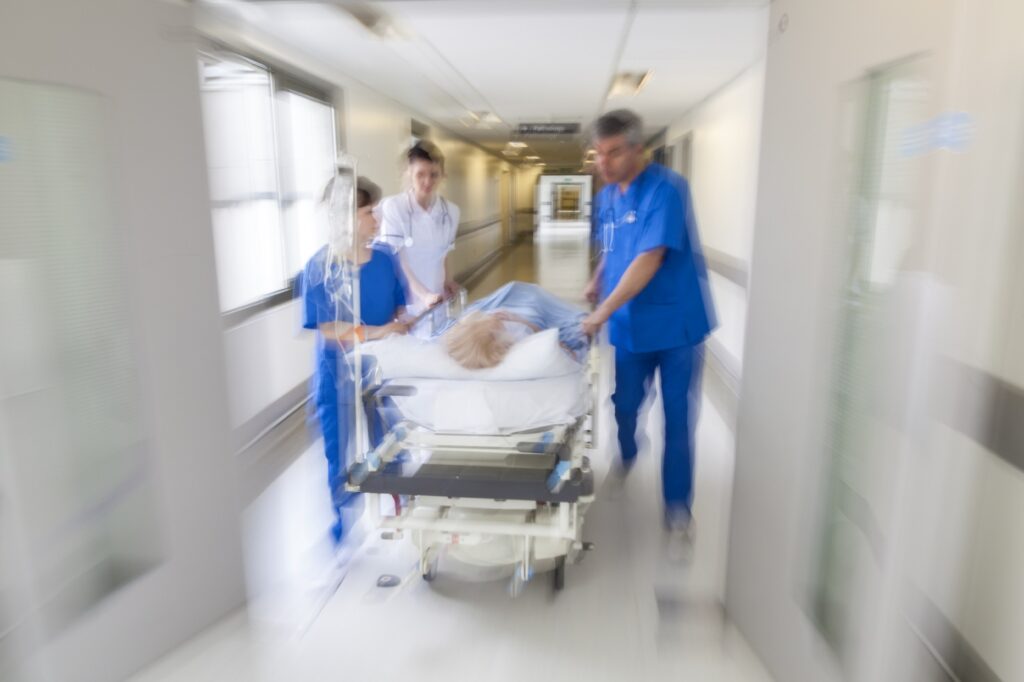 Las guardias 24 horas son fatales para la salud de sanitarios y pacientes